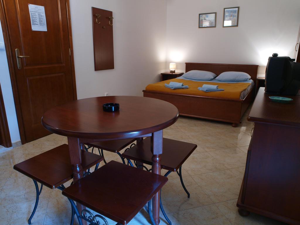 Apartments Obala Dragovic Petrovac Номер фото