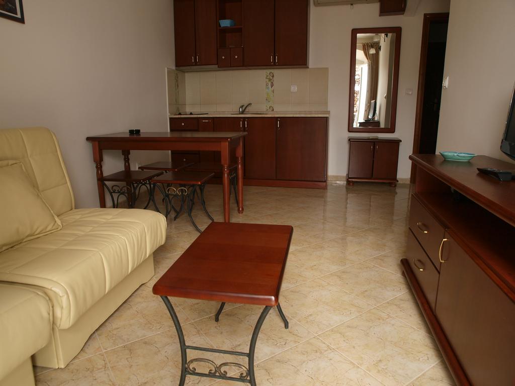 Apartments Obala Dragovic Petrovac Номер фото