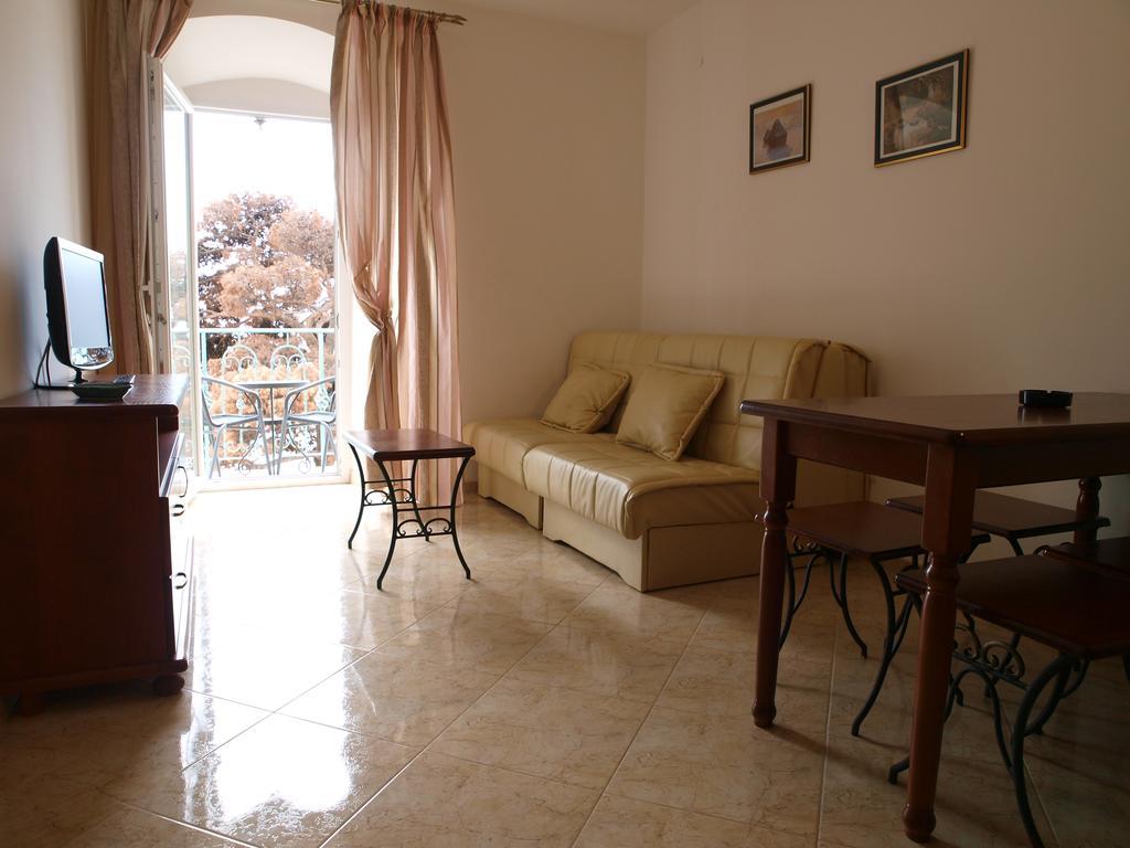 Apartments Obala Dragovic Petrovac Номер фото