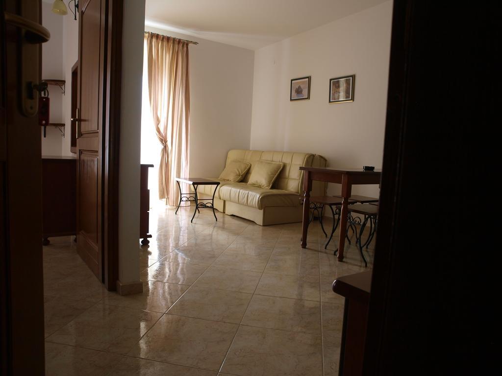 Apartments Obala Dragovic Petrovac Номер фото