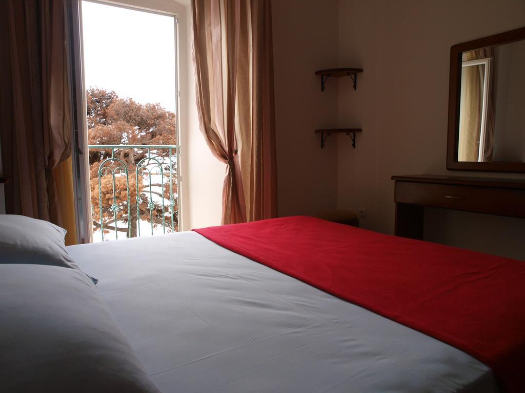 Apartments Obala Dragovic Petrovac Номер фото